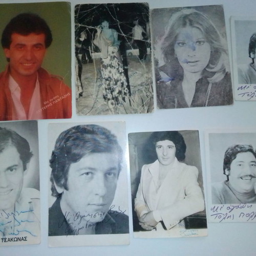 Photographs with autographs of actors and singers used, pack of 8