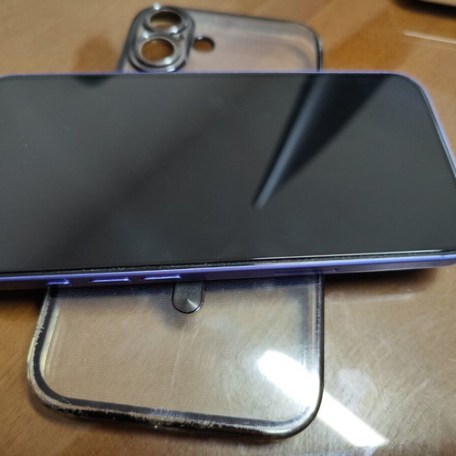I Phone 16 Plus 128 GB Ultramarine like new with case and charger
