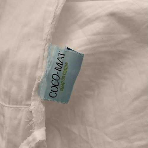 Cotton bed sheets white with two traditional pillowcases