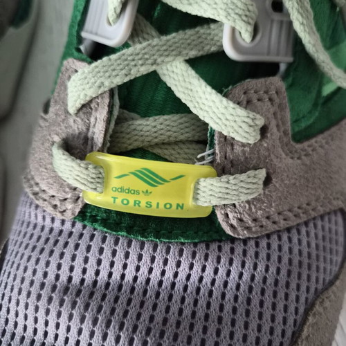Adidas ZX 8000 Fresh Mint Tea sneakers, size 42, green