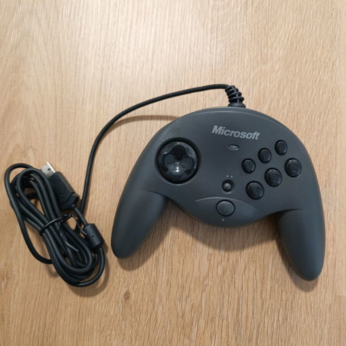 Microsoft SideWinder USB controller used with sealed CD