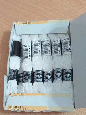 Памучни конци DMC № 30 бели, комплект от 12 нови