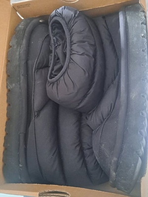 Boots gray new, size 38, comfortable and modern