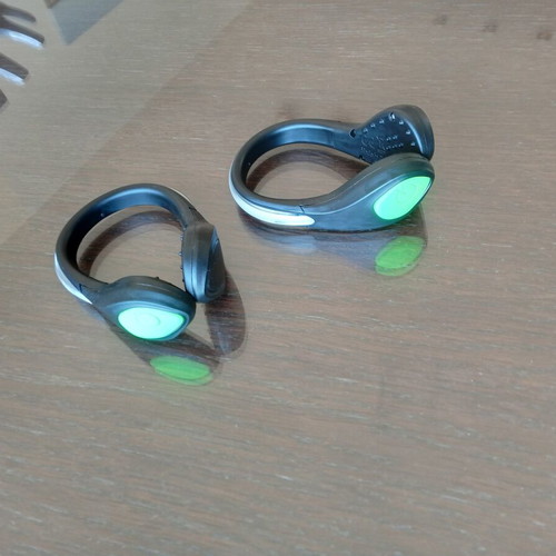 Led safety clips new, set of 2, green light