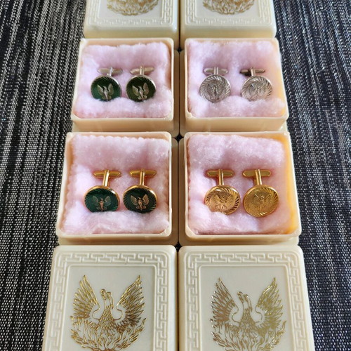 Cufflinks of the seventh anniversary, April 21 set!