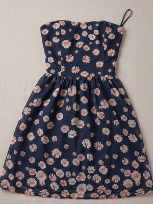 Midi dress Bershka with stripes like new, - 5,00 - Vendora.cy Midi dress Bershka with stripes like new, - 5,00 - Vendora.cy