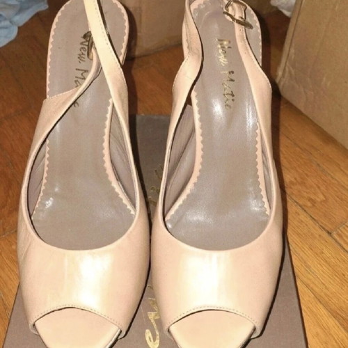 New Matic peep toe pumps nude size 39, like new, genuine leather