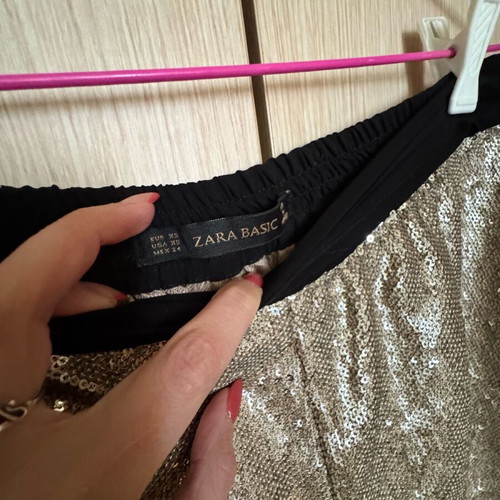Mini Zara shorts like new with gold sequins and black elastic belt