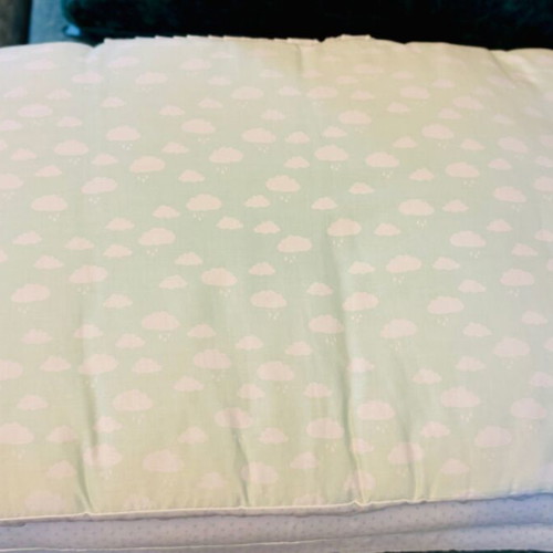 DownTown Crib Bumper like new, 3 pieces cotton fabric
