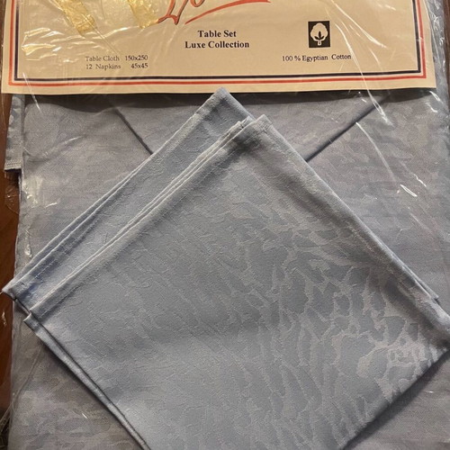 Tablecloth set with 12 napkins made of Egyptian cotton new