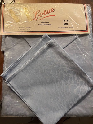 Tablecloth set with 12 napkins made of Egyptian cotton new