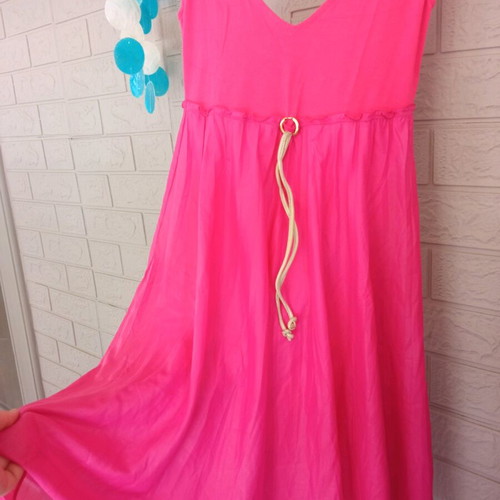 Y2K women's summer dress pink like new, elastic