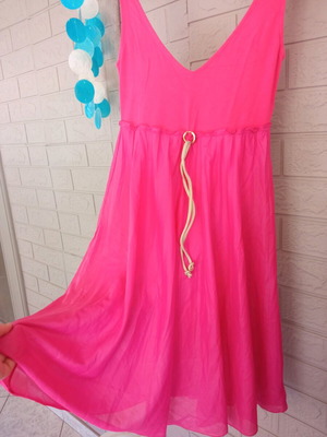 Y2K women's summer dress pink like new, elastic