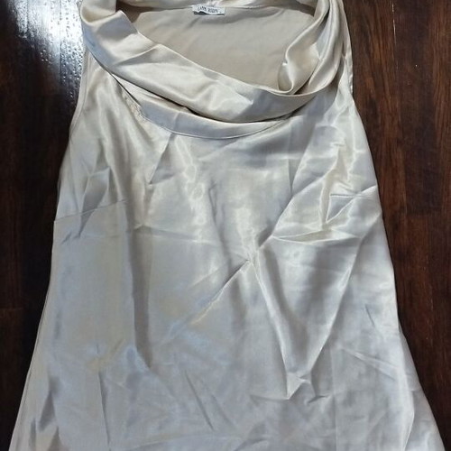 Satin sleeveless blouse size M like new, beige