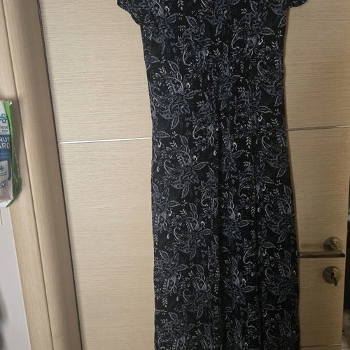 Long dress Pink Woman like new, boho style with front slit and soft back elastic