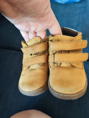 Μποτάκια Chicco στυλ Timberland σαν καινούργιο
