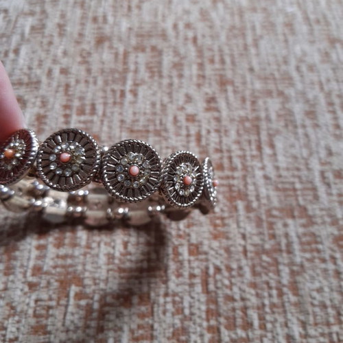 Women's bracelet new