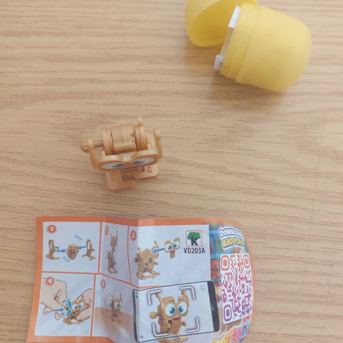 Walking Robot Kinder Surprise figure like new
