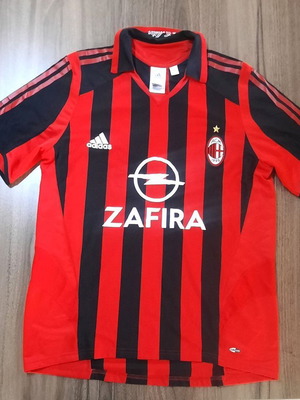 Milan football jersey 2005 like new, medium