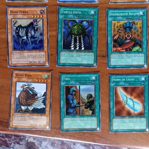Yu-Gi-Oh KONAMI cards like new, 21 pieces