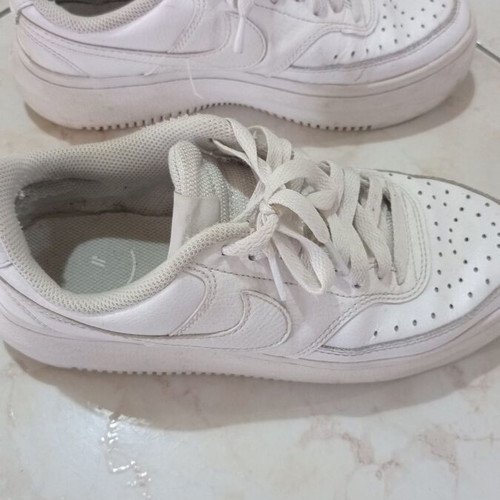 Nike Court Vision Alta athletic shoes used, size 40, white