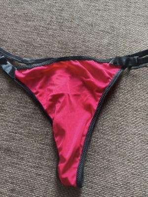 Wonderba string new M/L red