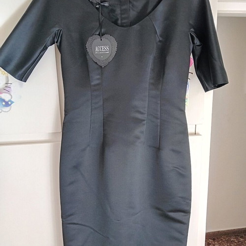 Access dress new small with back zipper, satin texture