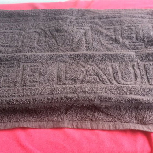 Estee Lauder bath towel