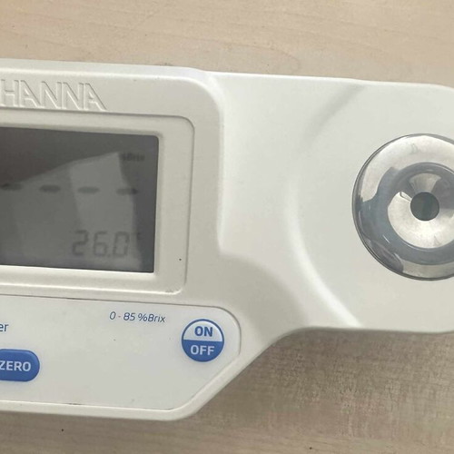 Digital refractometers like new for salinity and Brix measurements by Hanna