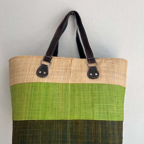 Straw beach bag with inner lining new