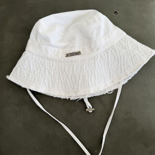 Jaquemus hat like new, white, one size