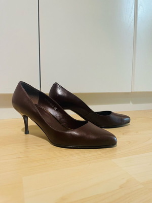 Esthissis leather pumps used, brown, size 40