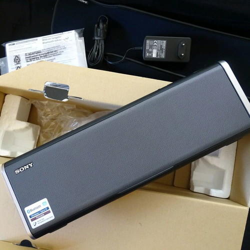 Sony SRS-BTX300 Bluetooth portable wireless speaker new, black