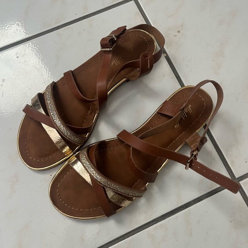 Malika sandals used, size 39, beige