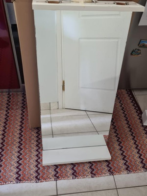 Bathroom mirror like new