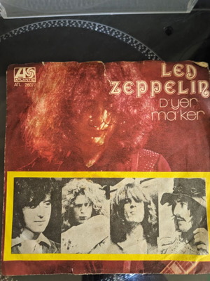 Led Zeppelin D'yer Mak'er 7" vinyl used, rock