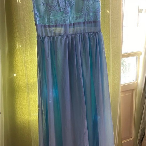 Women's maxi dress blue new with lace and lining size M