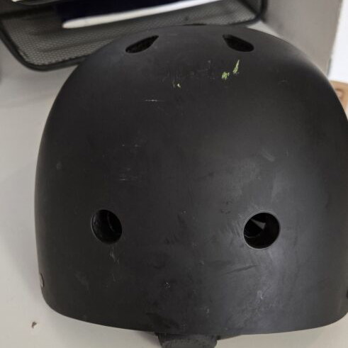 Helmet like new for biking and skating