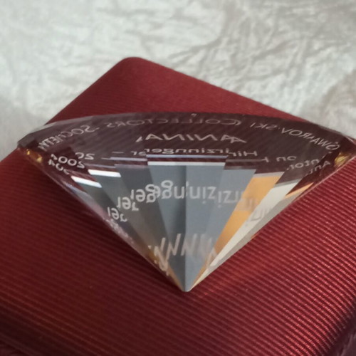 Swarovski Crystal Annual 2004 like new