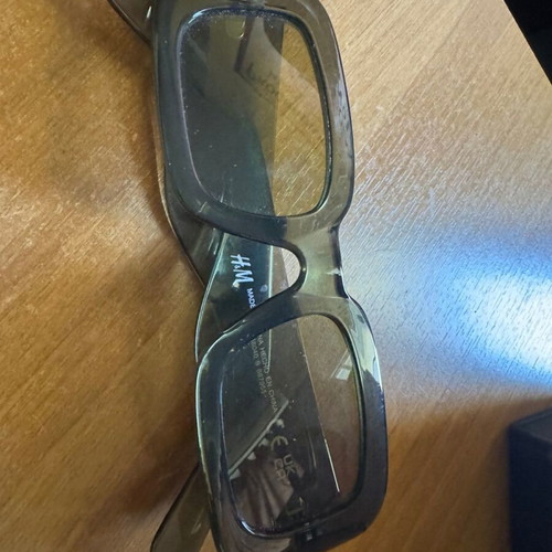 Sunglasses pack of 5 like new, various colors and brands