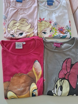 Disney Girls' T-Shirts like new, pack of 4, multicolored