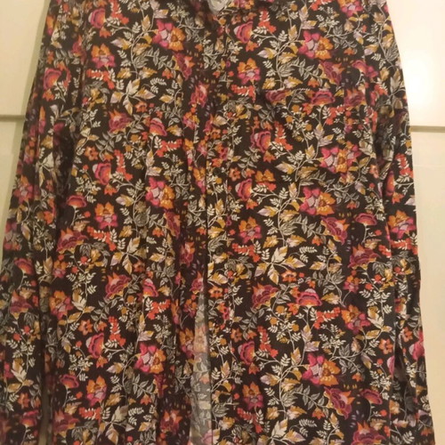 H&M shirt used, black floral M/L