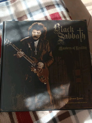 Black Sabbath Masters of Reality βιβλίο με τέσσερα DVD σε άριστη κατάσταση