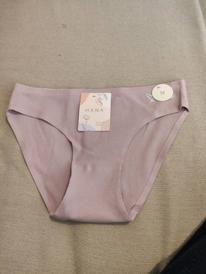 Hanna women's slip underwear new, size M, ribbed texture