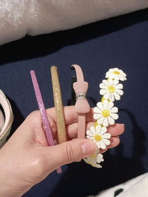 Hairbands used, set of 4 for girls