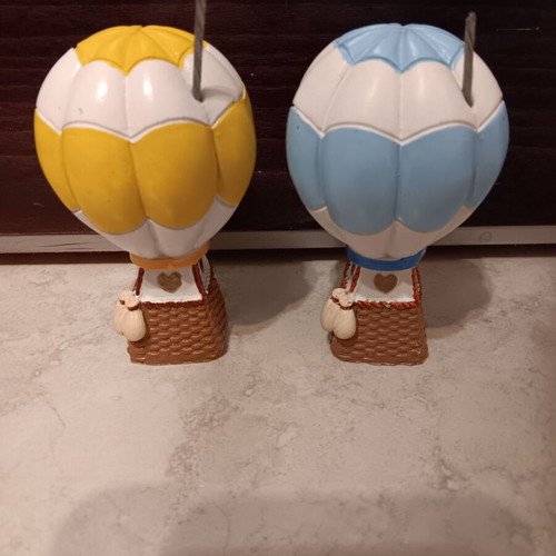 Decorative small hot air balloons set like new