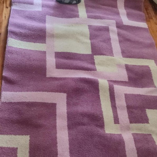 Carpets like new, set of 2, lilac color