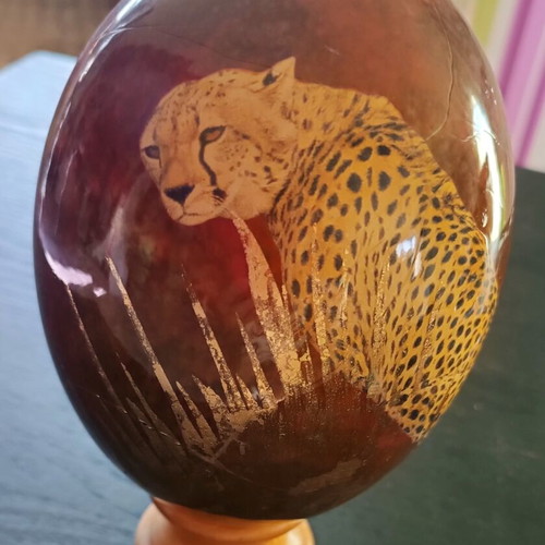 Ostrich Egg from South Africa like new with gold leaf and colorful details