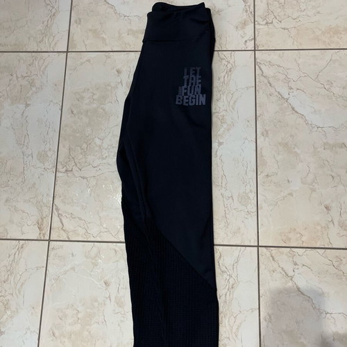 Target women's leggings Large black like new