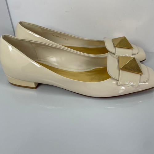 Valentino Garavani One Stud leather ballerinas size 41.5 like new, beige